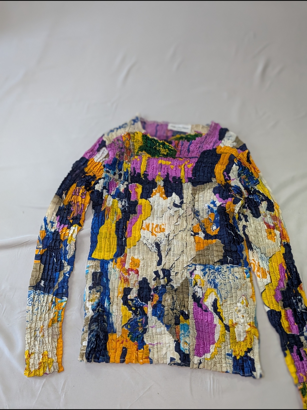 Women’s Abstract Crinkle Long-Sleeve Sweater in Multicolor